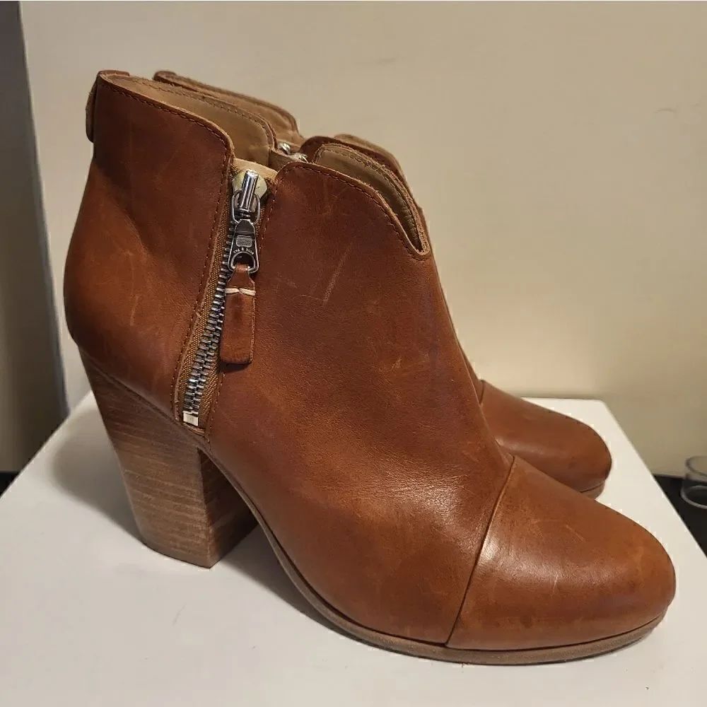 Rag & Bone "Margot" Tan 100% Leather Zip Sides Ankle Boots sz.7.5/37.5 Ret.$425
